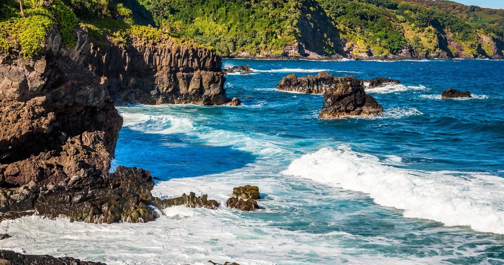 Product Cruisin Maui Hana Tour